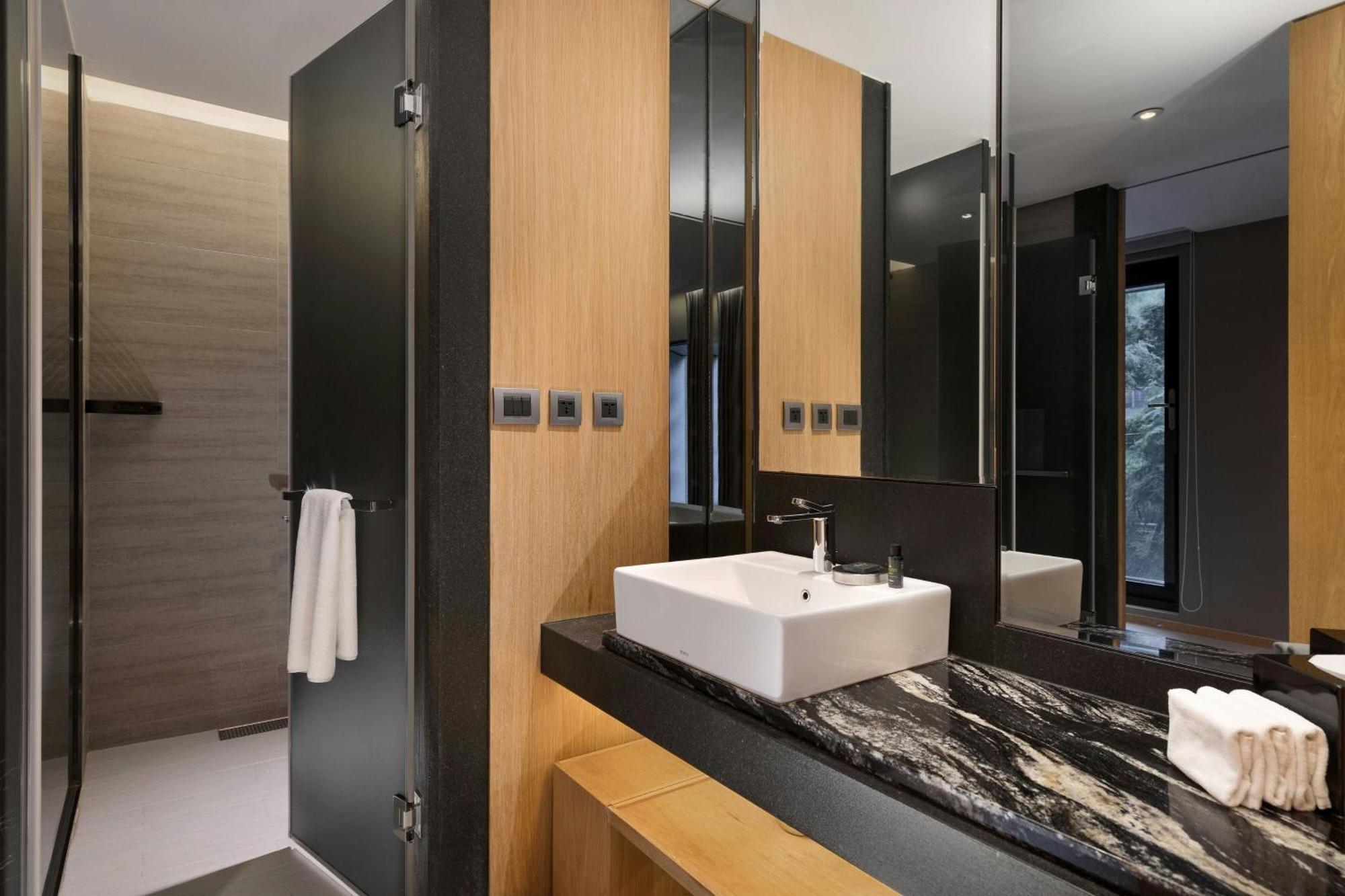 Aloft Taipei Zhongshan Exterior photo